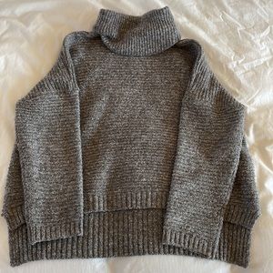 Oversized Chunky Knit Gray Marled Turtleneck Sweater